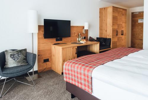 room deluxe view 2